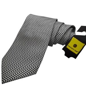 Ermenegildo Zegna Tie Mens lack White Chevron Zigzag Silk Italy Luxury NEW 59"